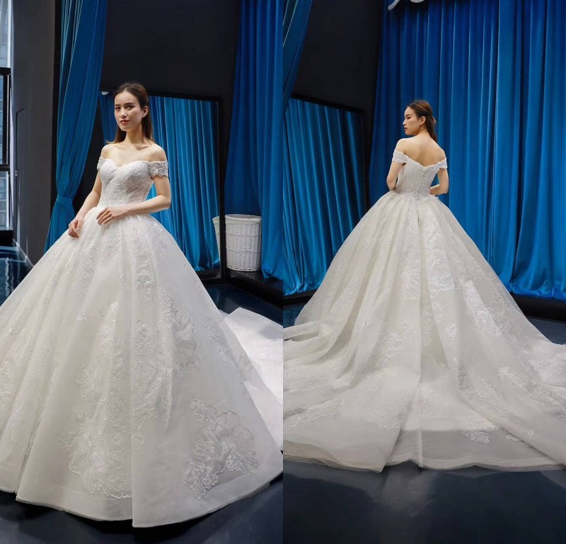 Sequins Off Shoulder Ball Gowns Wedding Dresses Lace Tiered Large Wave Ruffles Bridal Gowns Court Train Custom Made Formal Dress