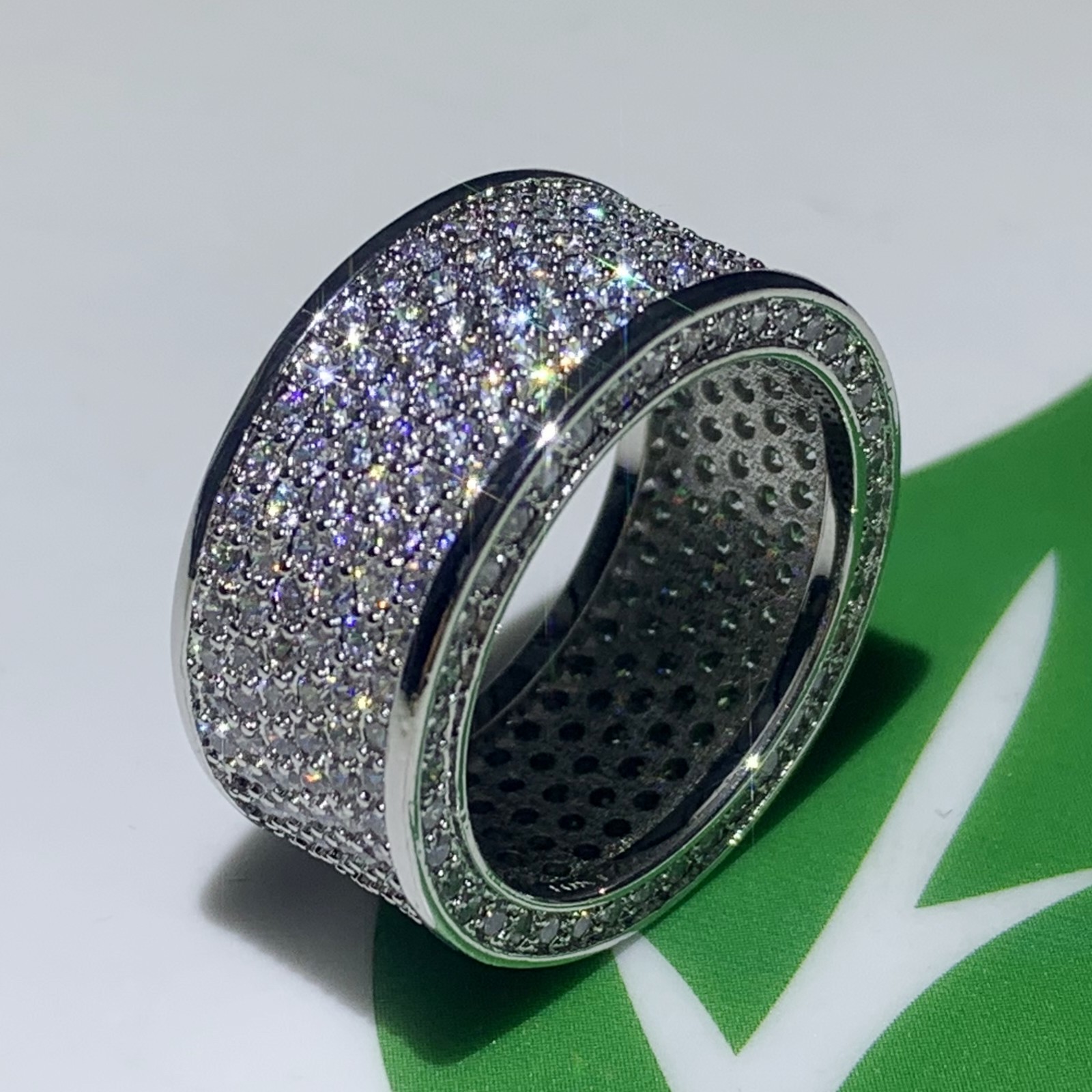 Choucong Hot Sale SParkling Luxury Jewelry 10KT White Gold Fill Pave Micro Sapphire CZ Diamond Gemstones Wedding Circle Band Ring for Women