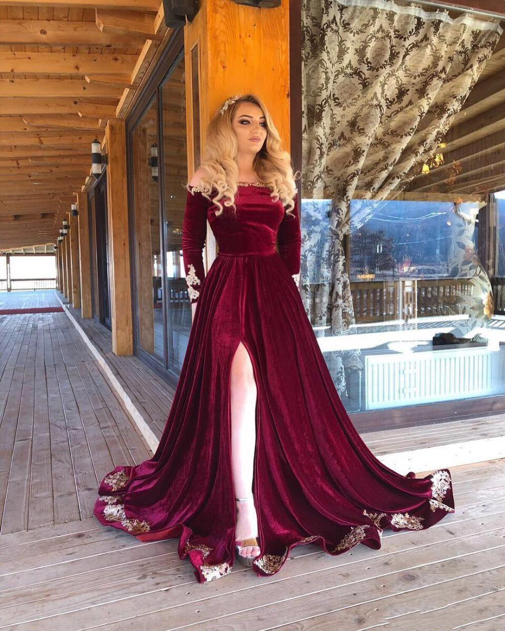 Elegant Burgundy Velet A Line Evening Dresses With Long Sleeves Sexy Side Split Floor Length Prom Dresses Gold Appliqued Special Occasion dr, Grape
Elegant Burgundy Velet A Line Evening Dresses With Long Sleeves Sexy Side Split Floor Length Prom Dresses Gold Appliqued Special Occasion dr, Grape