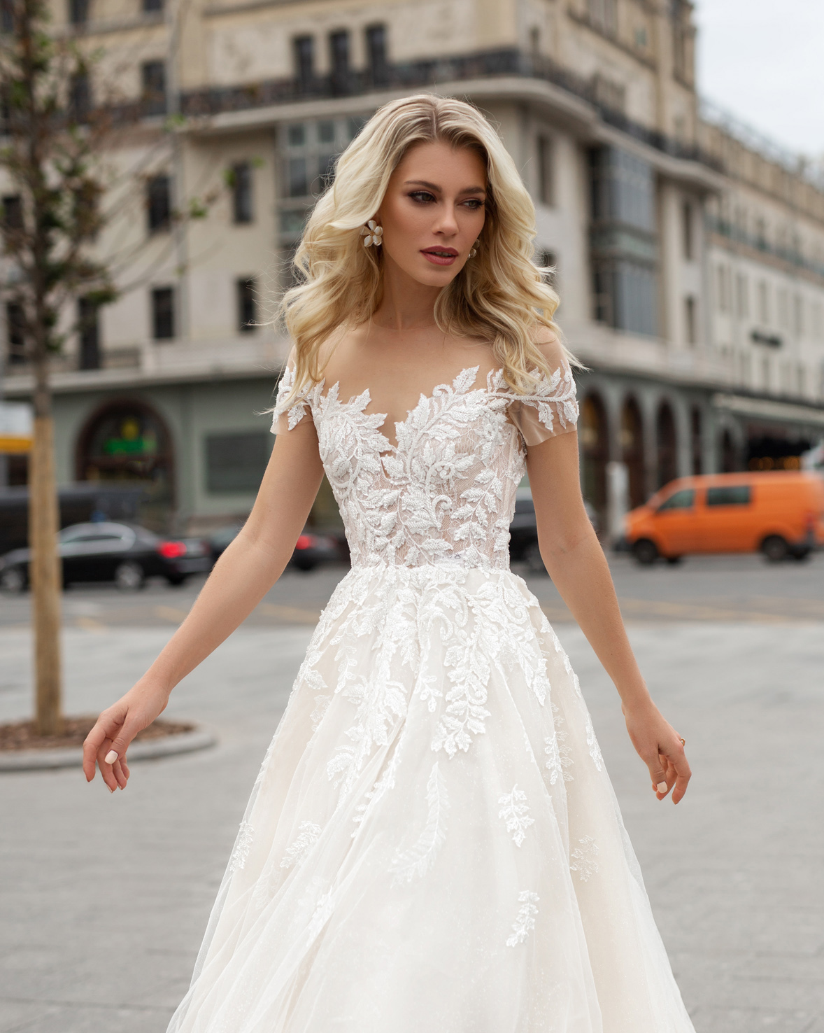 Bohemain A Line Wedding Dresses Sheer Jewel Neck Lace Appliques Wedding Dress Backless Sweep Train Bridal Gowns robes de mariée