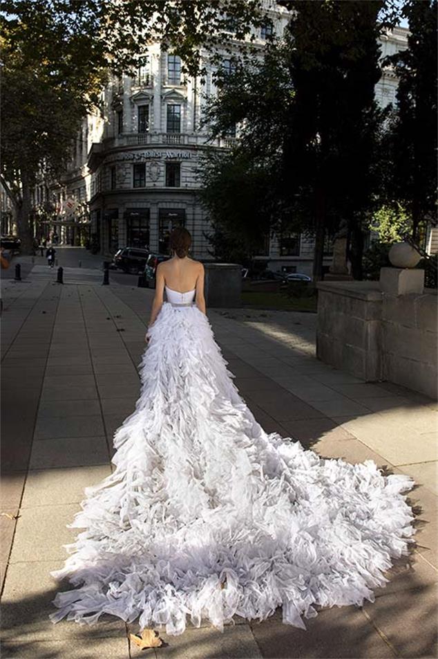 Two Pieces Wedding Dresses Strapless Tulle Beading Wedding Dress Split Weep Length Custom Made Backless Sexy Robes De Mariée