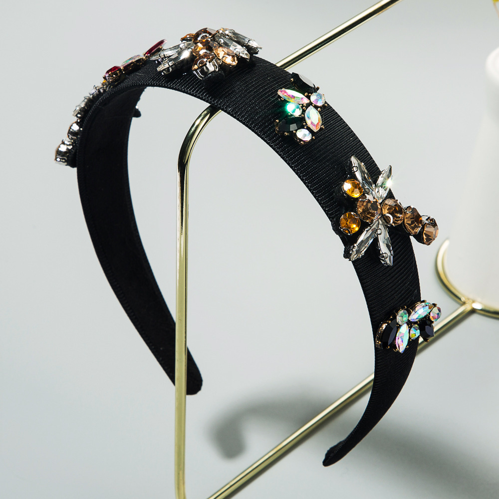 Baroque hair band female inlaid with colored rhinestone butterfly headband wash face out temperament headwear
Baroque hair band female inlaid with colored rhinestone butterfly headband wash face out temperament headwear