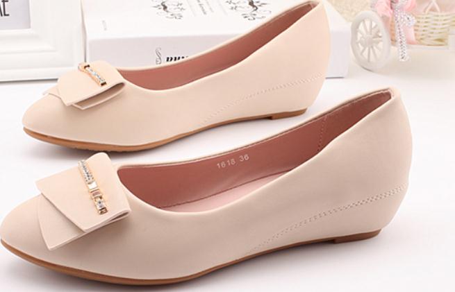 2019 Women's shoes in Spring and Autumn with New style Slope heel pointed end@2238, Pink
2019 Women's shoes in Spring and Autumn with New style Slope heel pointed end@2238, Pink