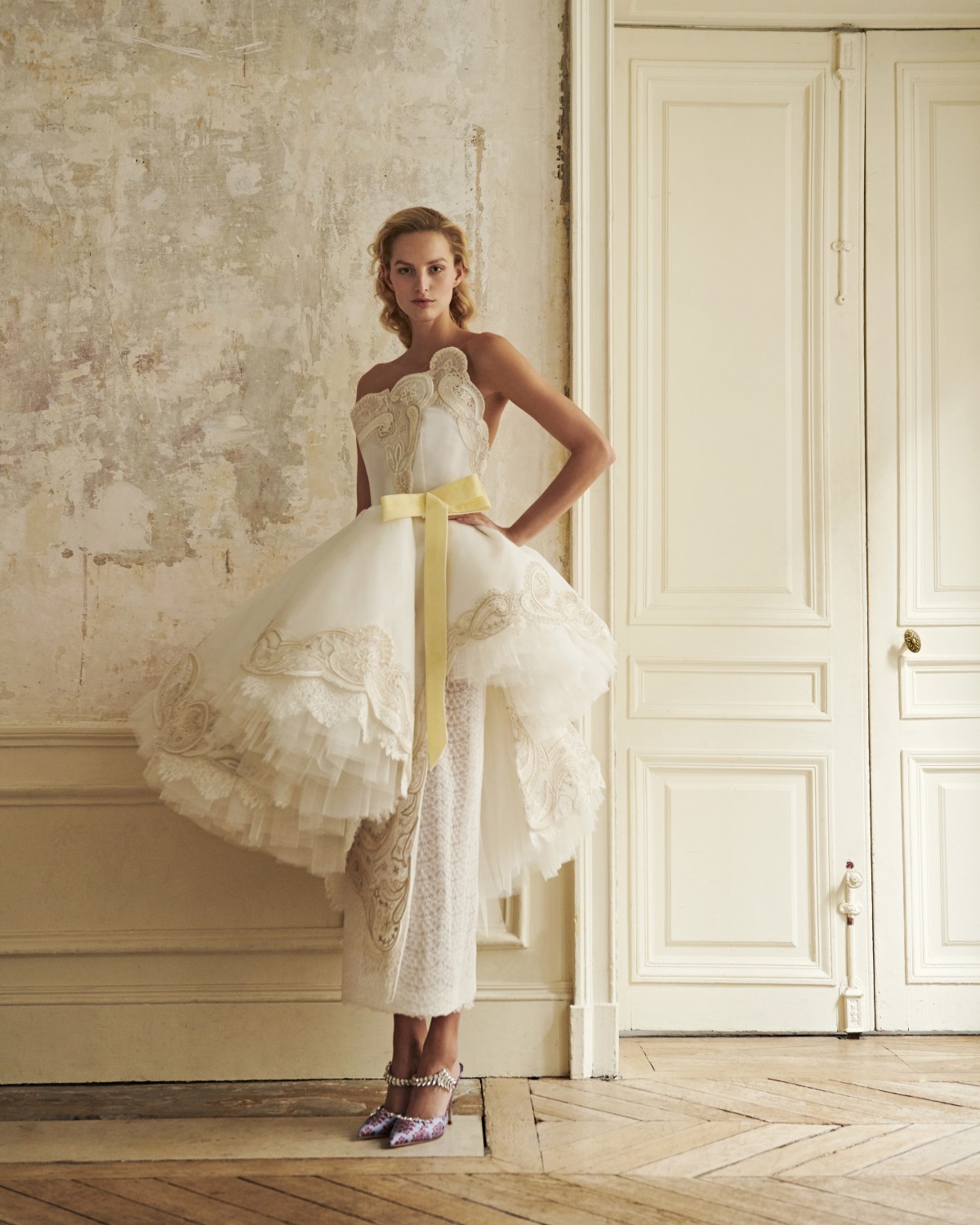 new a line wedding dresses ruffles strapless tutu tiered bridal gowns plus size lace appliques wedding gown robe de marie custom