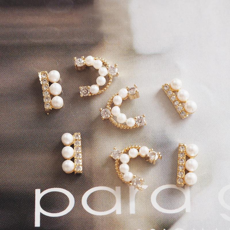 10pcs I and U shaped Pearl Zircon Nail Art Crystal jewelry Rhinestone nail supplies nails accessories decorations charms
10pcs I and U shaped Pearl Zircon Nail Art Crystal jewelry Rhinestone nail supplies nails accessories decorations charms