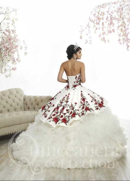 2020 Vintage Quinceanera Dresses With Jacket Lace Embroidery Tiered Skirts Ruffles Ball Gown Tulle Sweet 15 Gowns Custom Made Prom Wear