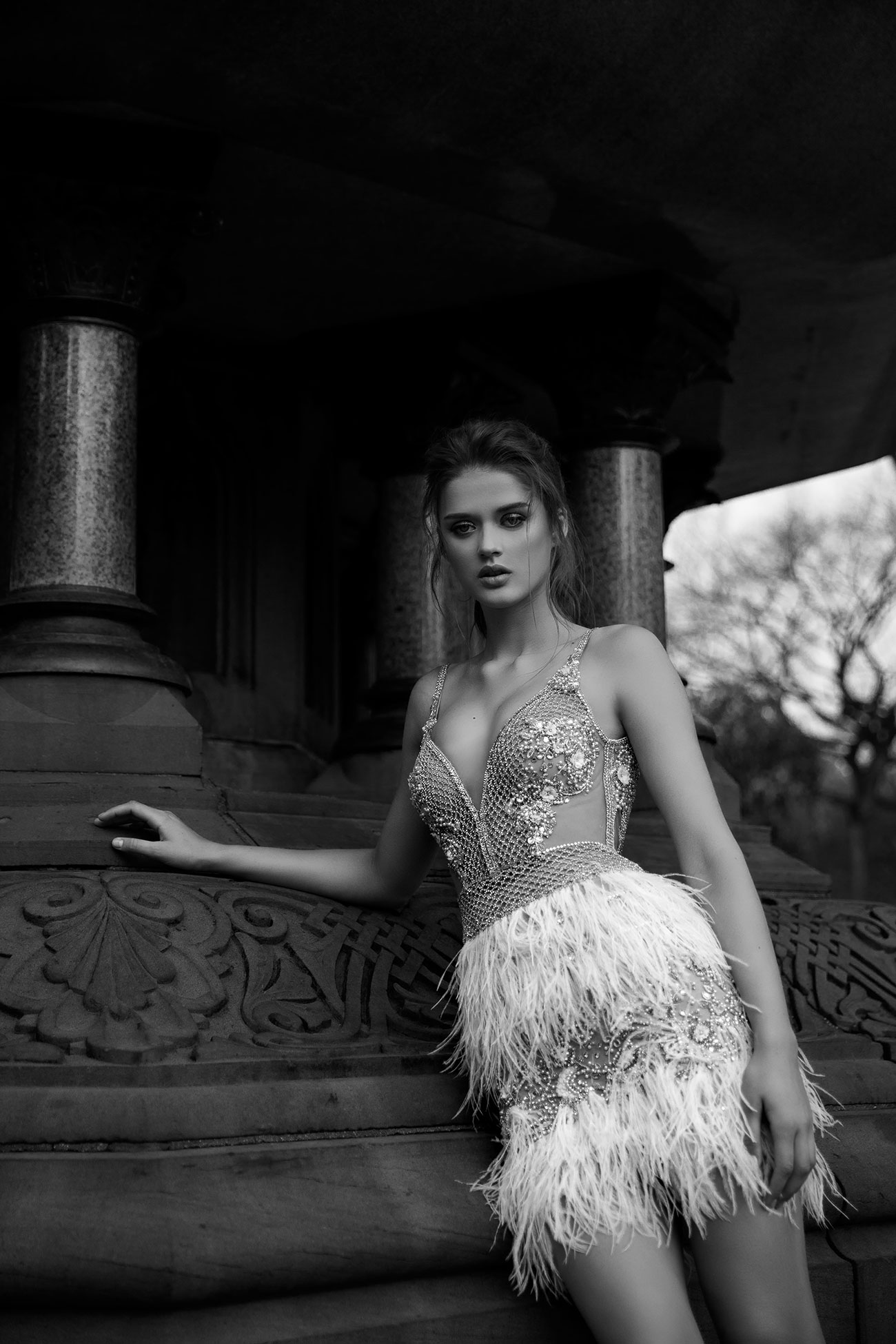 2019 Sexy Short Prom Dresses Spaghetti Straps Crystal Beaded Feathers Cocktail Party Dresses Formal Evening Gowns Custom Made