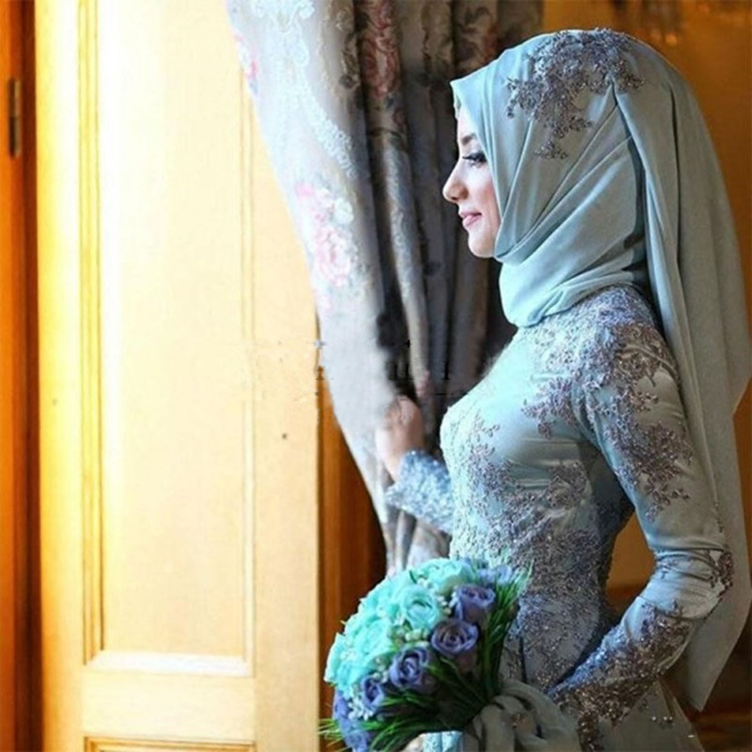 Muslim Arab Blue Prom Dresses Long Sleeves High Neck Silk Satin Middle East Formal Dresses Evening Wear Lace Turkish Reception Gowns 2019