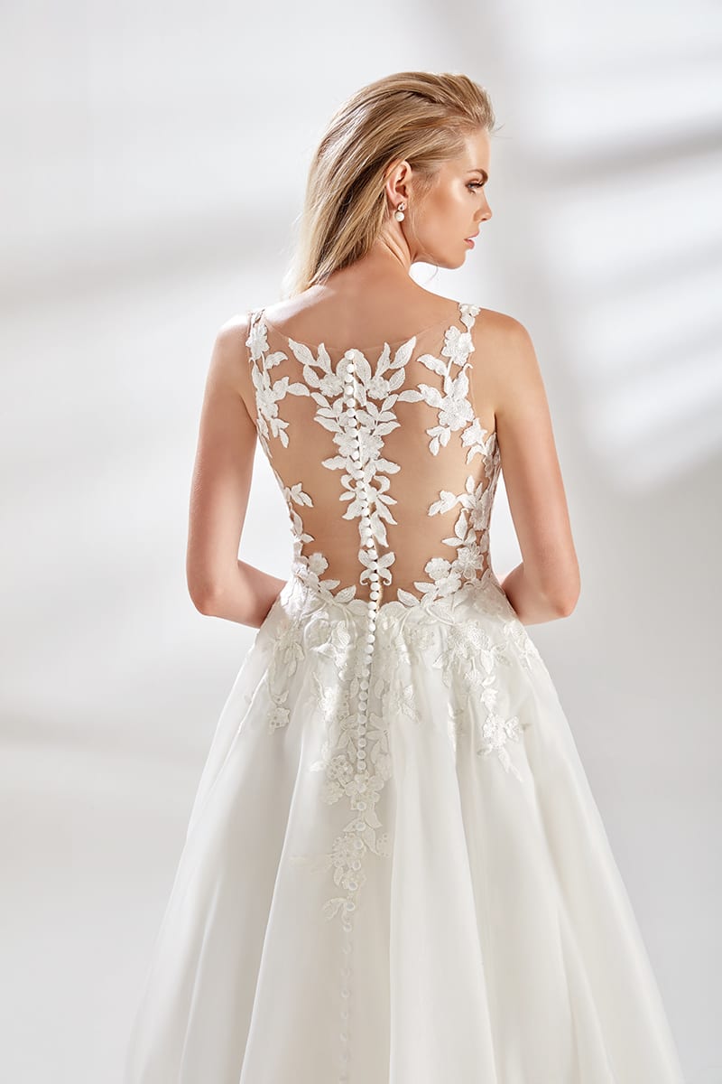 Eddy K Wedding Dresses With Pocket 2020 V Neck Lace Appliques A Line Country Bridal Gowns Sweep Train Custom Made Beach Wedding Dress