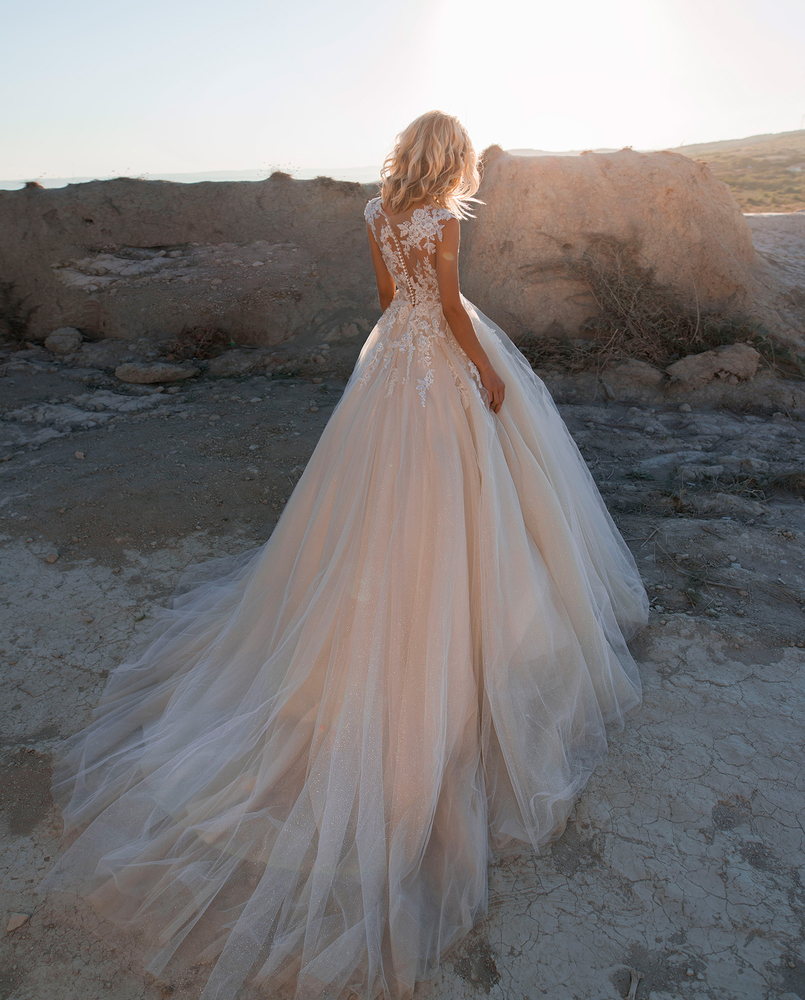 Lace Bohemian Dresses A e Appliqued Jewel Neck Beach Wedding Dress Cheap Boho Plus Size Garden Bridal Gowns Robe