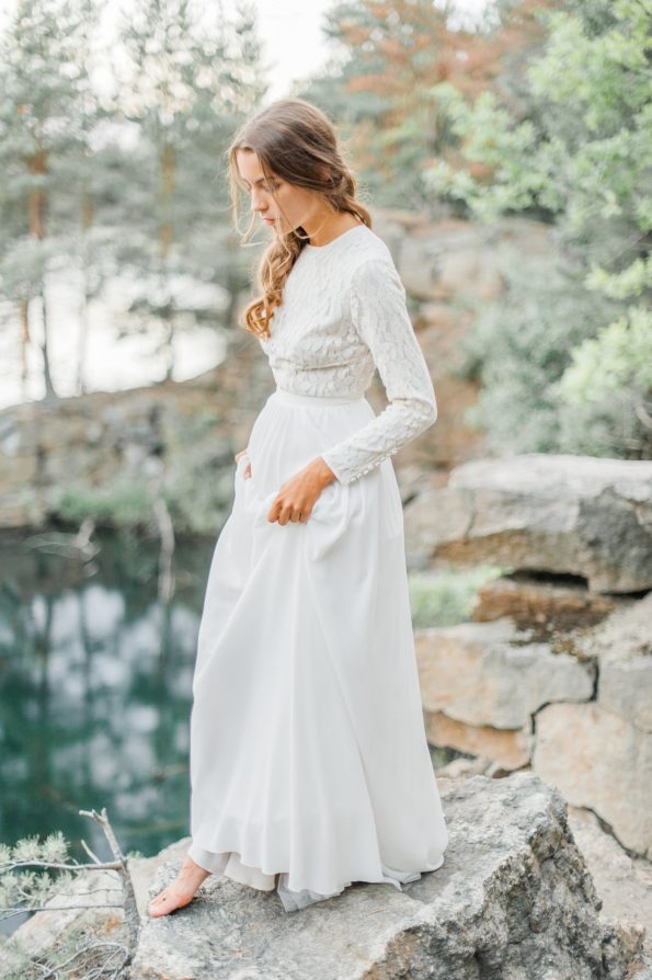 2020 Modest West Country Wedding Dresses A Line Jewel Neck Long Sleeve Bohemian Wedding Dress Custom Made Elegant Vestidos De Novia