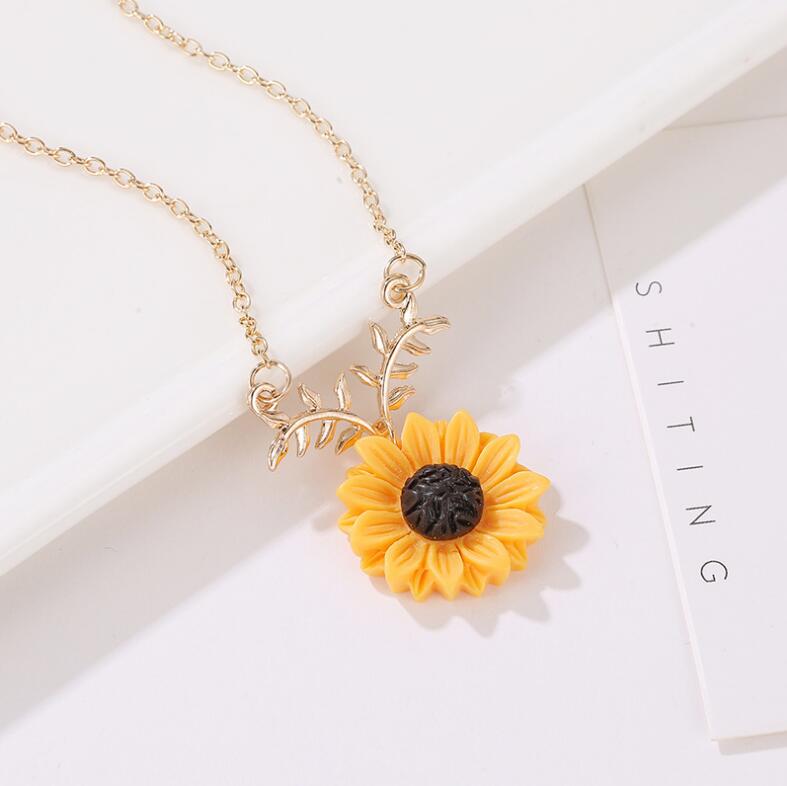 Wholesale-2019 New Fashion Sun flower Earrings & Necklace Jewelry Sets Feminine Fashion Sunflower Stud Necklace Wholesale Jewelry