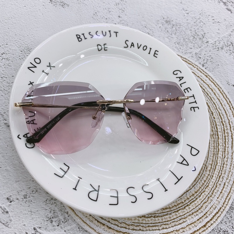 KOTTDO Fashion Design Children Sunglasses Frameless Gradient Kids Sun Glasses Pink Glasses Girls Boys Lentes De Sol Mujer
KOTTDO Fashion Design Children Sunglasses Frameless Gradient Kids Sun Glasses Pink Glasses Girls Boys Lentes De Sol Mujer