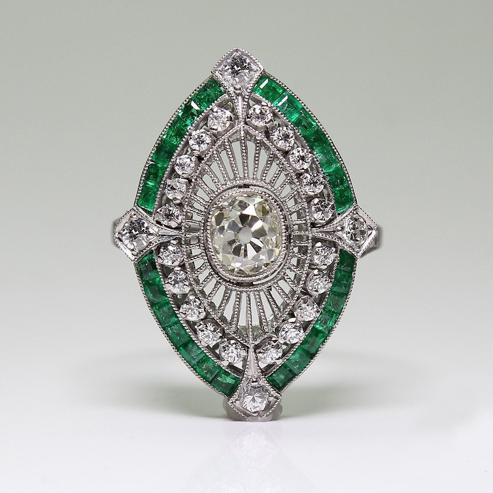 Antique Art Deco 925 Sterling Silver Emerald & White Sapphire Floral Engagement Party Ring Size Anniversary Gift Day US 5 -12
Antique Art Deco 925 Sterling Silver Emerald & White Sapphire Floral Engagement Party Ring Size Anniversary Gift Day US 5 -12