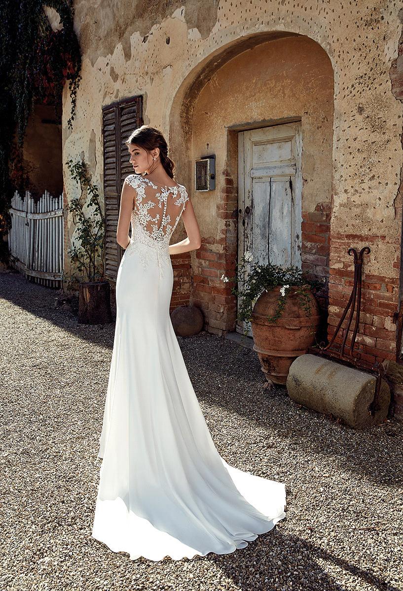 New Designer Beach Mermaid Wedding Dresses Sexy Lace Applique Beads Sheer Neck or Length Bohemian Cheap Bridal Gowns