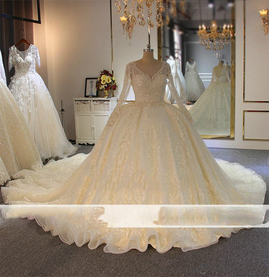 Lace Ball Gown Wedding Dresses V Neck Beaded Appliqued Sequins Arabic Bridal Gowns Long Sleeve Crystal Plus Size Robes De Soiree