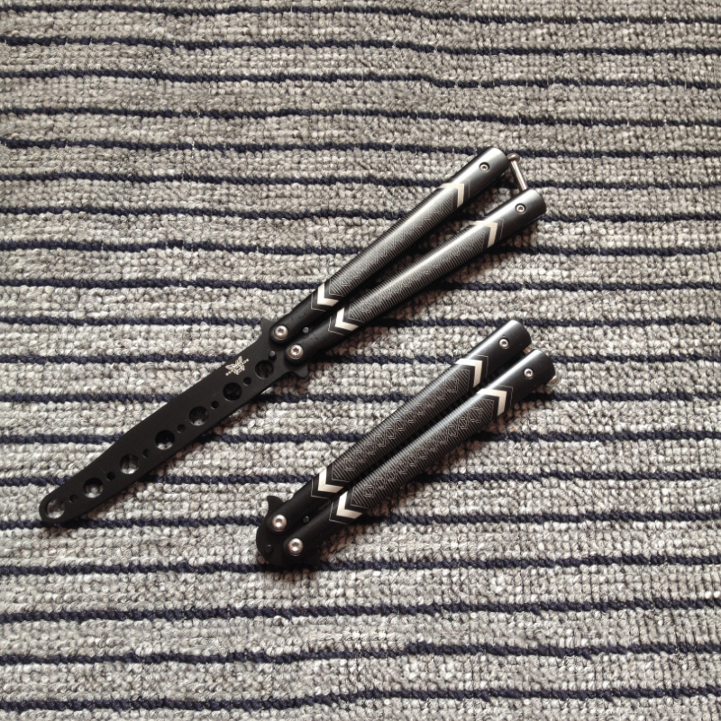 Retro Pattern Butterfly Training Knife Combs Foldable Pocket Camping Travel Sports Hair Brush Children Christmas Gift UN826