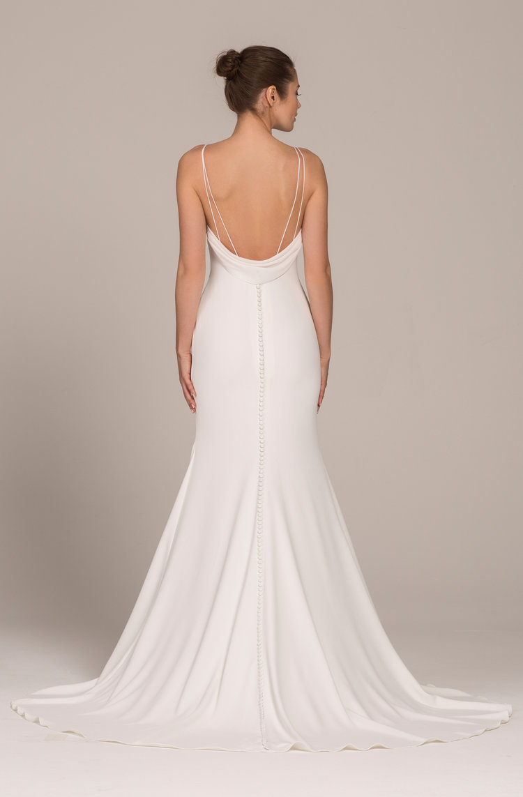 2019 White Sexy Deep V Neck Mermaid Evening Dresses Open Back Party Gowns Simple Floor Length Prom Dresses