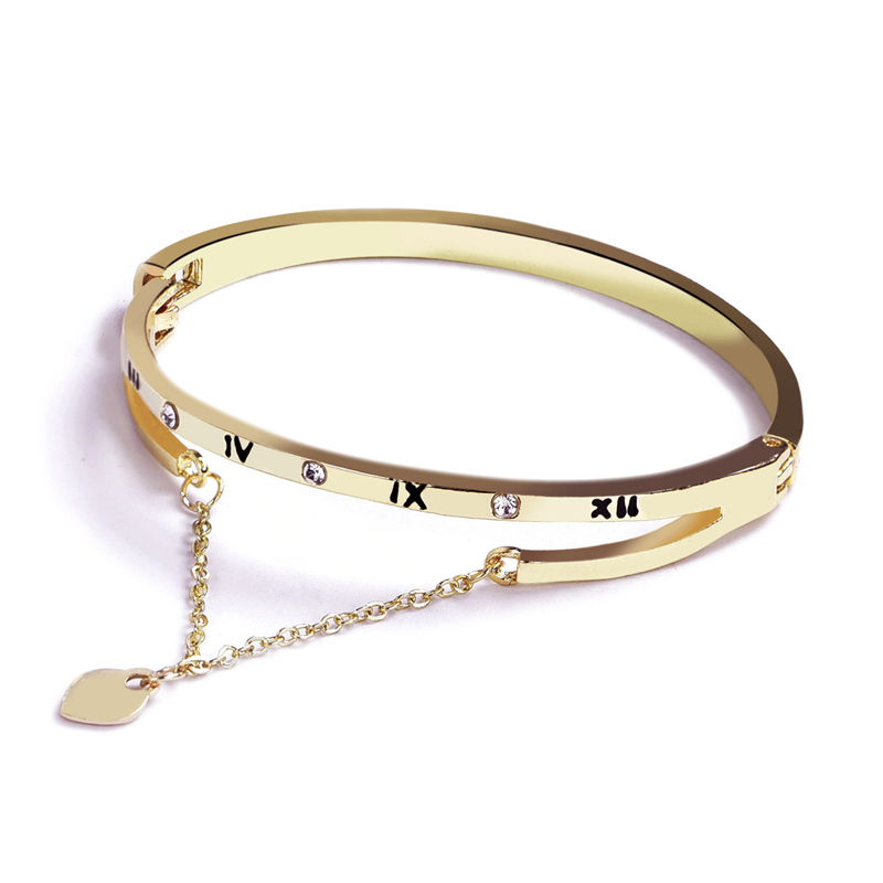 Roman Numerals Bangle Love Heart Pendant Charm Bracelets Fashion Europe and America Retro Lady Crystal Rhinestone Women Luxury Jewelry Gifts
Roman Numerals Bangle Love Heart Pendant Charm Bracelets Fashion Europe and America Retro Lady Crystal Rhinestone Women Luxury Jewelry Gifts
