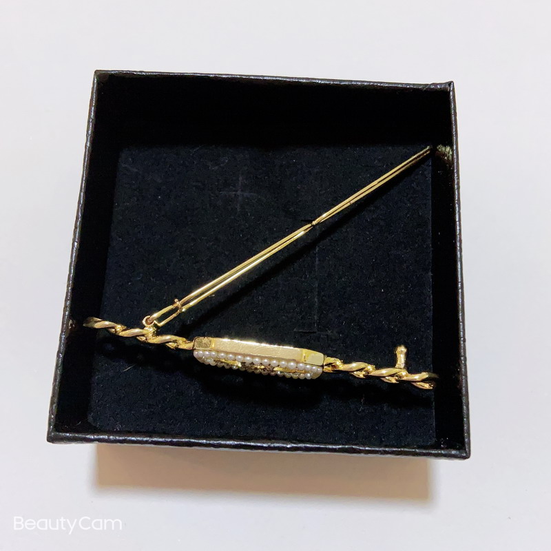 Classic Pearl Chain Rhinestone hairpin C frog clip fashion hair Accessories headdress jewelry vip gifts, Golden;silver
Classic Pearl Chain Rhinestone hairpin C frog clip fashion hair Accessories headdress jewelry vip gifts, Golden;silver