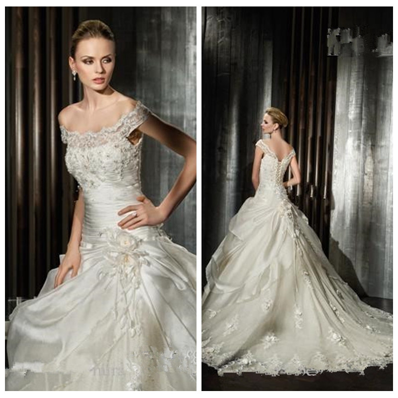 Bateau Short Sleeves Lace Appliques A-Line Wedding Dresses 2020 Modest Bandage Corset Bridal Gowns Draped Formal Long Vestidos De Mariee, Silver
Bateau Short Sleeves Lace Appliques A-Line Wedding Dresses 2020 Modest Bandage Corset Bridal Gowns Draped Formal Long Vestidos De Mariee, Silver