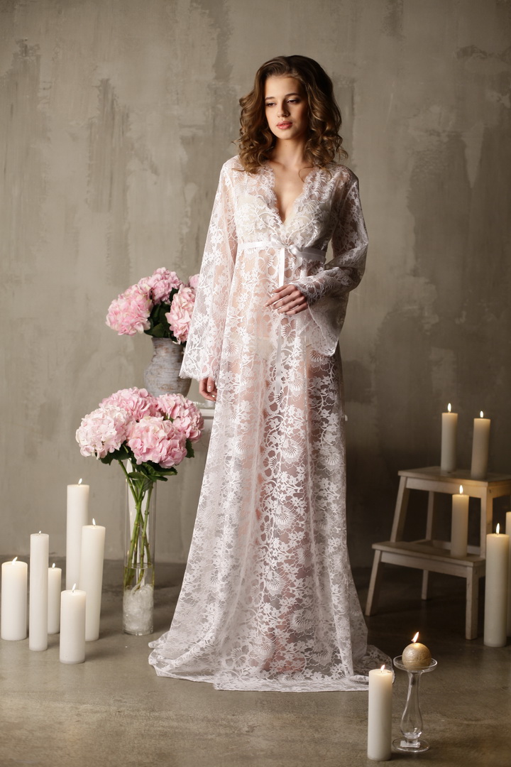 hot sell sexy wedding robes vneck long sleeves appliqued lace sweep train bathrobe formal sleepwear custom made night gowns for women