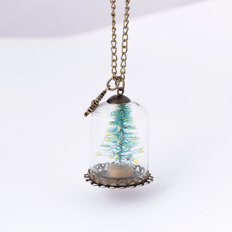 1 Pcs Chic Luminous Christmas Tree Seat Glass Bottle Pendant Necklace Charm Girls Glow in the Dark Jewelry for Women Gifts