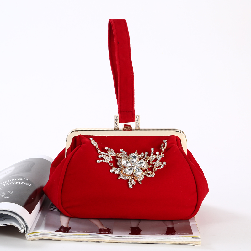 The new diamond-encrusted bag Handmade velvet handbag for dinner The annual meeting hand clutch Nightclub mobile phone bag handbags bags
The new diamond-encrusted bag Handmade velvet handbag for dinner The annual meeting hand clutch Nightclub mobile phone bag handbags bags