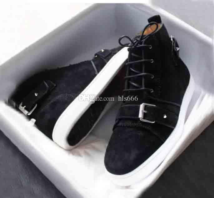 Men Mid Boots Sneakers Suede Red Soles Shoes With Belt Buckle flat Red Bottom Sneaker Men and Women Sneakers Designer Shoes Trainers Brand
Men Mid Boots Sneakers Suede Red Soles Shoes With Belt Buckle flat Red Bottom Sneaker Men and Women Sneakers Designer Shoes Trainers Brand
