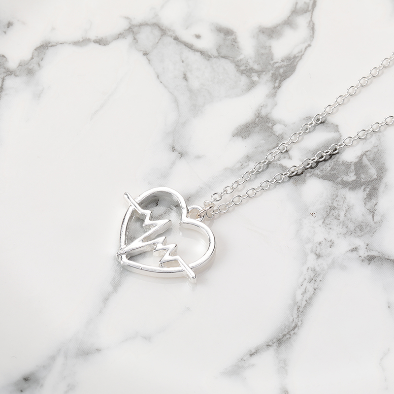 5pcs/lot Tempting Heart Wavy Line Necklace Hollow Love Heart Beating Pendant Necklace Chain Jewelry Gift for Lovers
