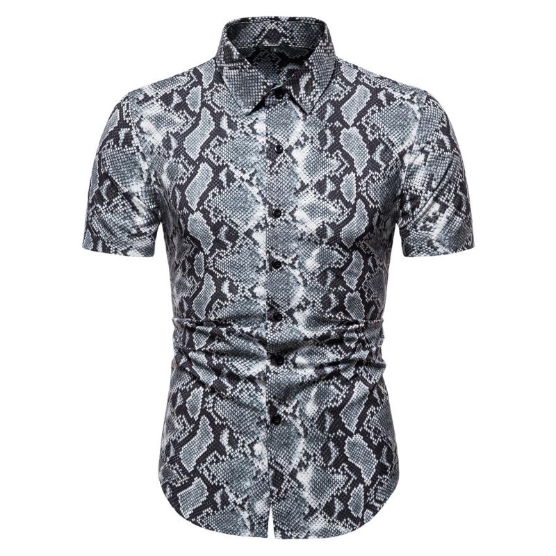 Shirt Men Peronality Snakeskin Print Short Sleeve Top Male Fashion Casual Wild Blouse Summer New Arrival 2020, Photo 1812-ys068-p30
Shirt Men Peronality Snakeskin Print Short Sleeve Top Male Fashion Casual Wild Blouse Summer New Arrival 2020, Photo 1812-ys068-p30