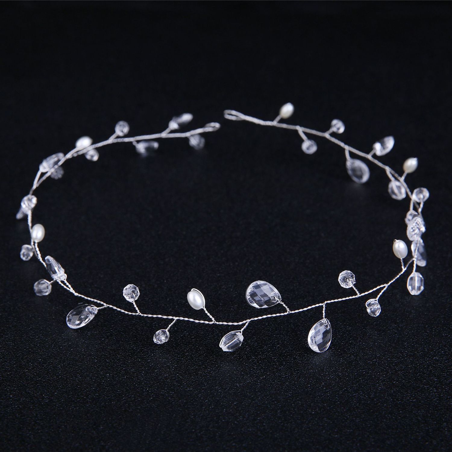 Hair Band Gold And Silver Copper Wire Drip Bride Headwear Wedding Dress Head Bring Accessories Bride Ornaments
Hair Band Gold And Silver Copper Wire Drip Bride Headwear Wedding Dress Head Bring Accessories Bride Ornaments