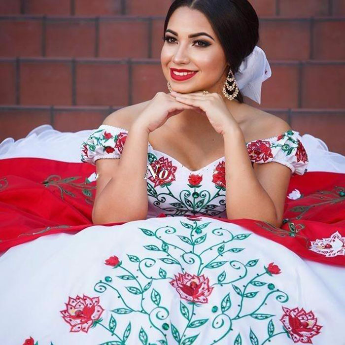 Elegant Red Embroidery Ball Gown Quinceanera Dresses Satin Lace Sweet 16 Dresses 15 Year Prom Gowns