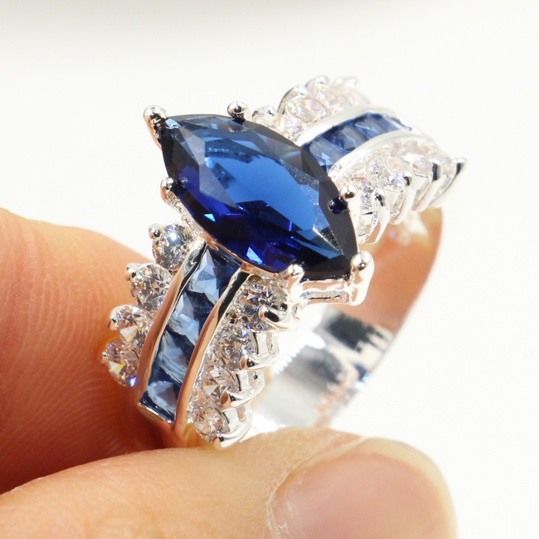 Victoria Wieck Luxury Jewelry 925 Sterling Silver Marquise Cut Blue Sapphire CZ Diamond Women Wedding Engagement Band Ring For Lovers' Gift
