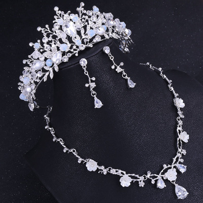 2019 new European Baroque handmade crown flower inlaid zircon bride necklace earrings three-piece / rhinestone wedding crown jewelry, Silver
2019 new European Baroque handmade crown flower inlaid zircon bride necklace earrings three-piece / rhinestone wedding crown jewelry, Silver