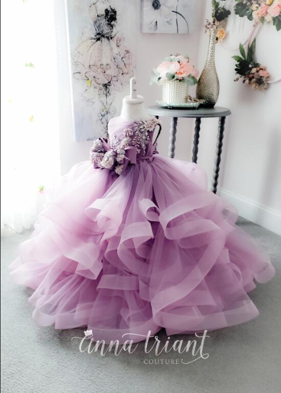 Lace Purple wer Girl Dresses For Wedding Tiered Skirts Tulle Appliqued Ball Gown Little Girls Pageant Dress Beading First Communion Gowns