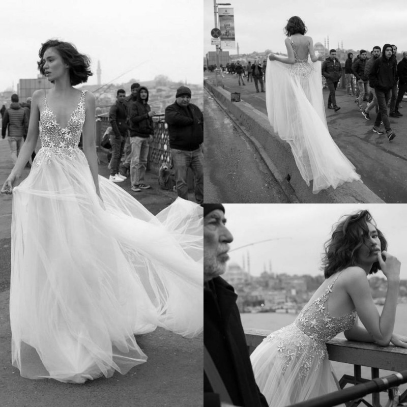 2020 Sexy A Line Wedding Dresses Sequins Applique Rhinestone Wedding Gowns Tulle Sweep Train Backless Spaghetti Vestidos De Novia, Silver
2020 Sexy A Line Wedding Dresses Sequins Applique Rhinestone Wedding Gowns Tulle Sweep Train Backless Spaghetti Vestidos De Novia, Silver