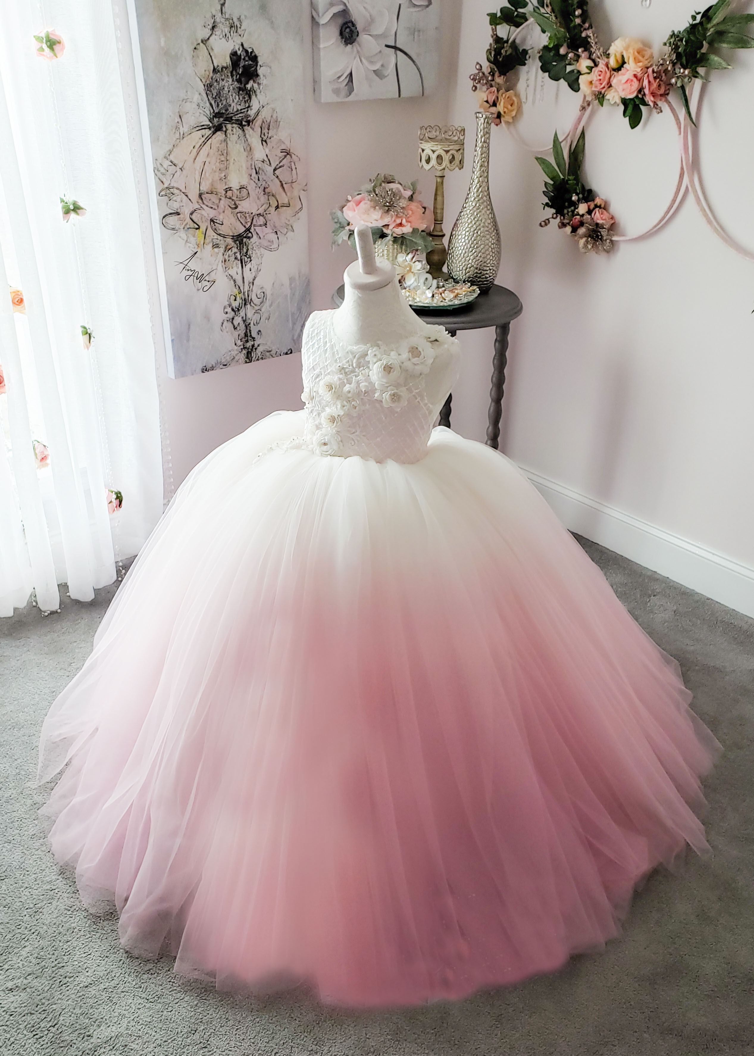 Modest Ball Gown Girl Jewel Neck Sleeveless Tulle Lace Hand Made Flower Wedding Dress Floor Length Girl's Birthday Part 0508