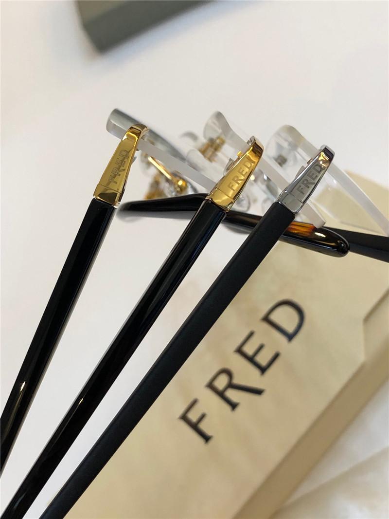 Wholesale-Fashion luxury optical glasses FRED 8368 square titanium gold frameless frame sprs transparent lens top quality clear eyewear
Wholesale-Fashion luxury optical glasses FRED 8368 square titanium gold frameless frame sprs transparent lens top quality clear eyewear