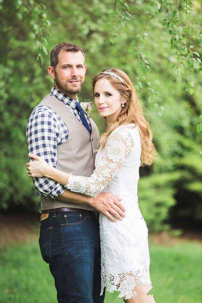Vintage Short Country Wedding Dresses with Long Sleeve 2019 Crochet Cotton Lace Bohemian Beach Sheath Bridal Informal Wedding Gown