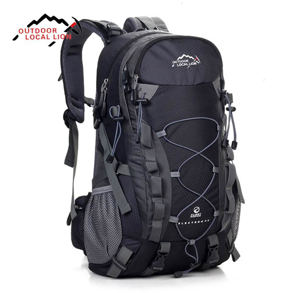LOCAL LION Outdoor Sports Bag 40L Mountaineering Backpack Functional Men Women Bag Bolsas Femininas Hiking traveling Bag T191026
LOCAL LION Outdoor Sports Bag 40L Mountaineering Backpack Functional Men Women Bag Bolsas Femininas Hiking traveling Bag T191026