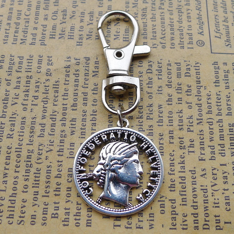 Key Ring Jewelry Alloy Figure Woman A Head Key Buckle Lobster Pendant Buckle Ancient Silver Ornaments Parts
Key Ring Jewelry Alloy Figure Woman A Head Key Buckle Lobster Pendant Buckle Ancient Silver Ornaments Parts