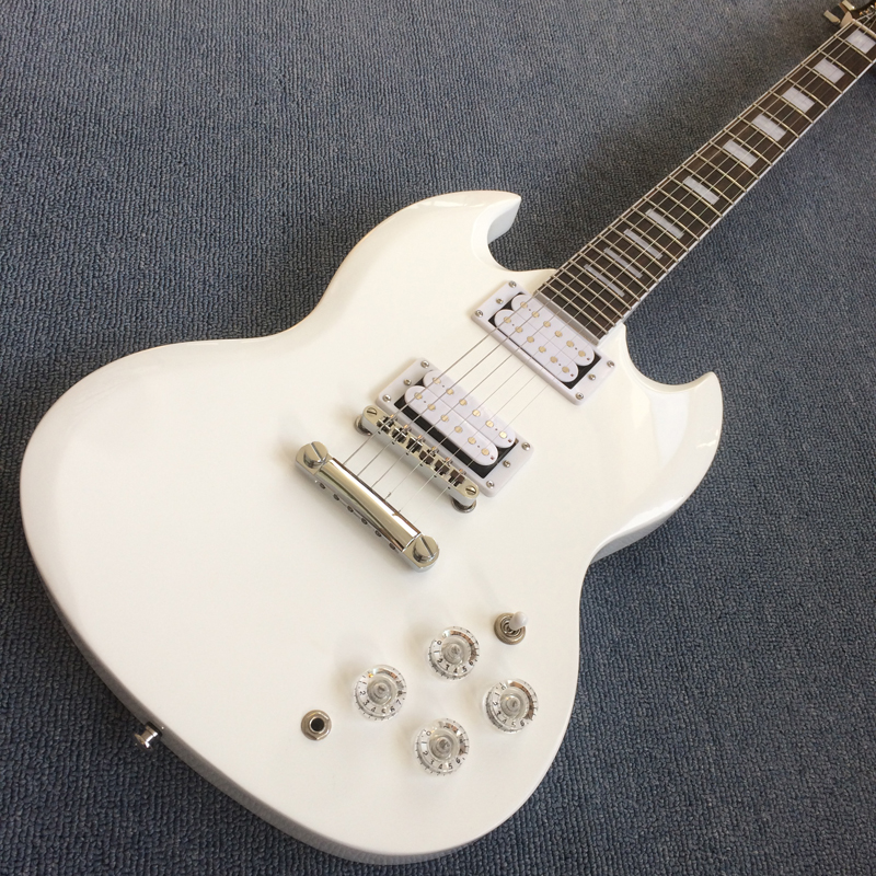 Custom shop SG electric guitar Alpine white , Fingerboard inlaid with Square inlay, Rosewood fingerboard,190116
Custom shop SG electric guitar Alpine white , Fingerboard inlaid with Square inlay, Rosewood fingerboard,190116