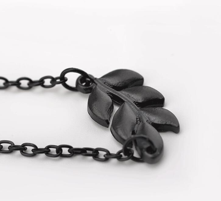 Small fresh necklace literary female necklace leaf grass pendant clavicle chain Wy449