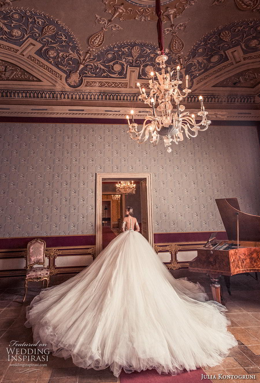 Vintage 2019 Julia Kontogruni Wedding Dresses Off Shoulder Sheer Neck Long Sleeve Lace Appliques Beads Ball Gowns Bridal Gowns Custom