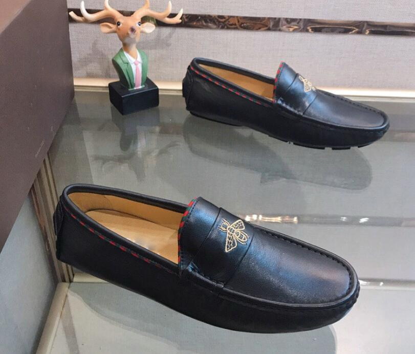New Men Soft leather dress shoes moccasin bees embroidery decorate business shoes wedding Oxfords shoes -45, Black
New Men Soft leather dress shoes moccasin bees embroidery decorate business shoes wedding Oxfords shoes -45, Black