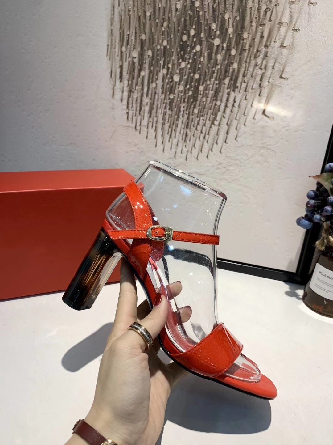 Hot Sale-7cm high heel shpeepskin women gladiators summer designer sandals women designer slides
Hot Sale-7cm high heel shpeepskin women gladiators summer designer sandals women designer slides