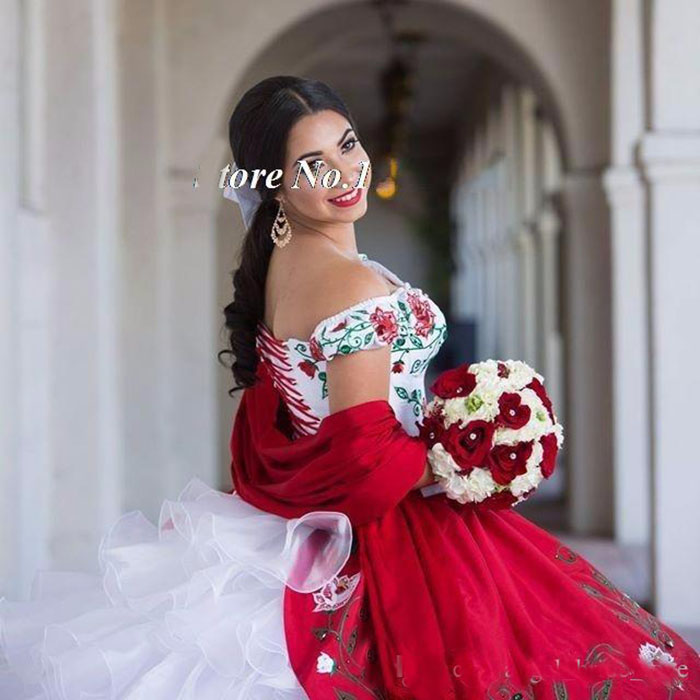 Elegant Red Embroidery Ball Gown Quinceanera Dresses Satin Lace Sweet 16 Dresses 15 Year Prom Gowns