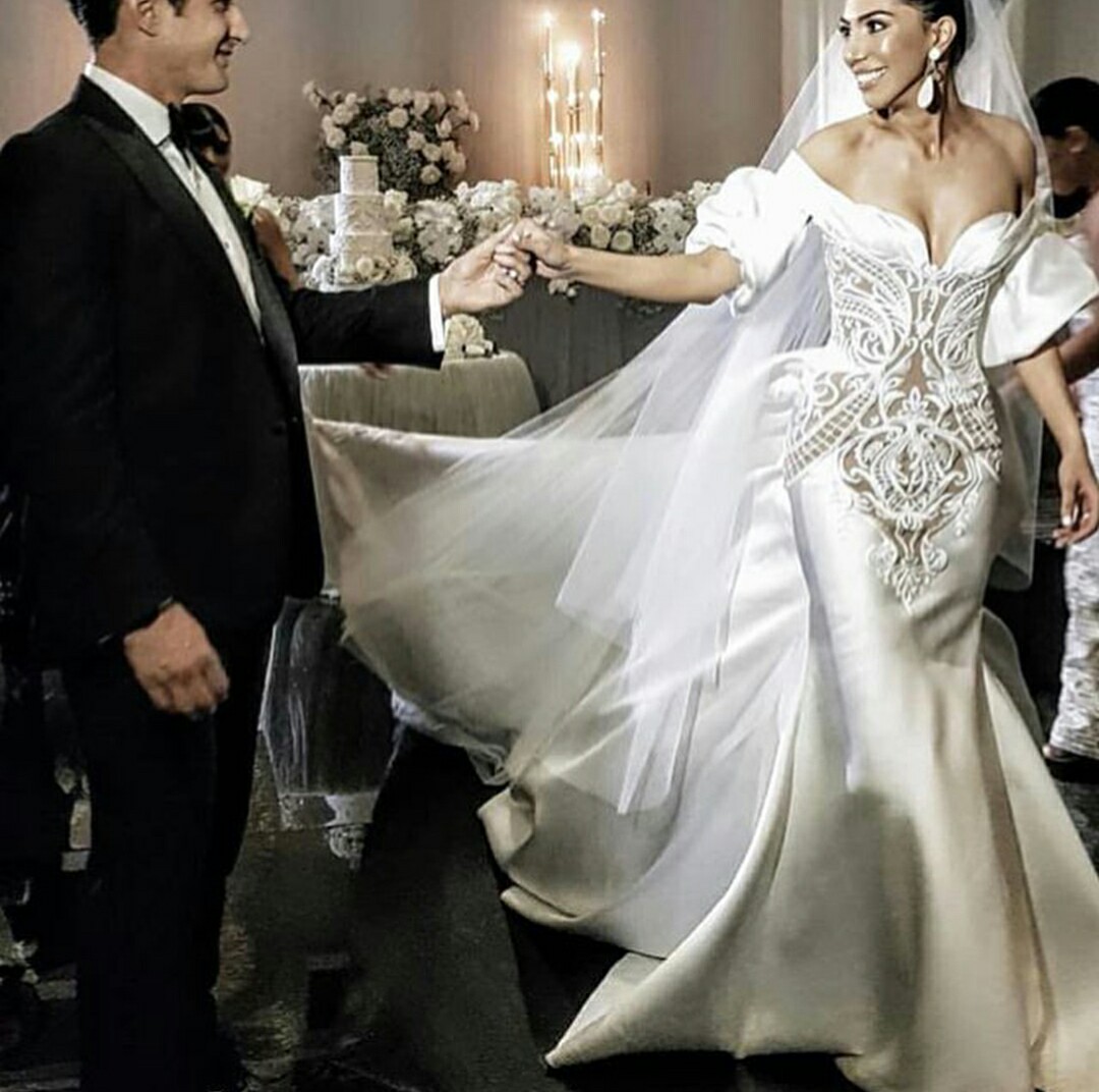 Satin Mermaid Wedding Dresses With Long Train Off The Shoulder Half Long Sleeves Modest Bridal Gowns Custom Made Boho Wedding Dress