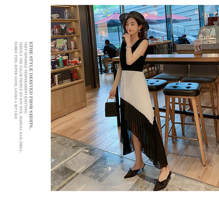 New comfortable fashion big belly maternity dress beautiful clothing summer dress black and white stitching cold wind
New comfortable fashion big belly maternity dress beautiful clothing summer dress black and white stitching cold wind